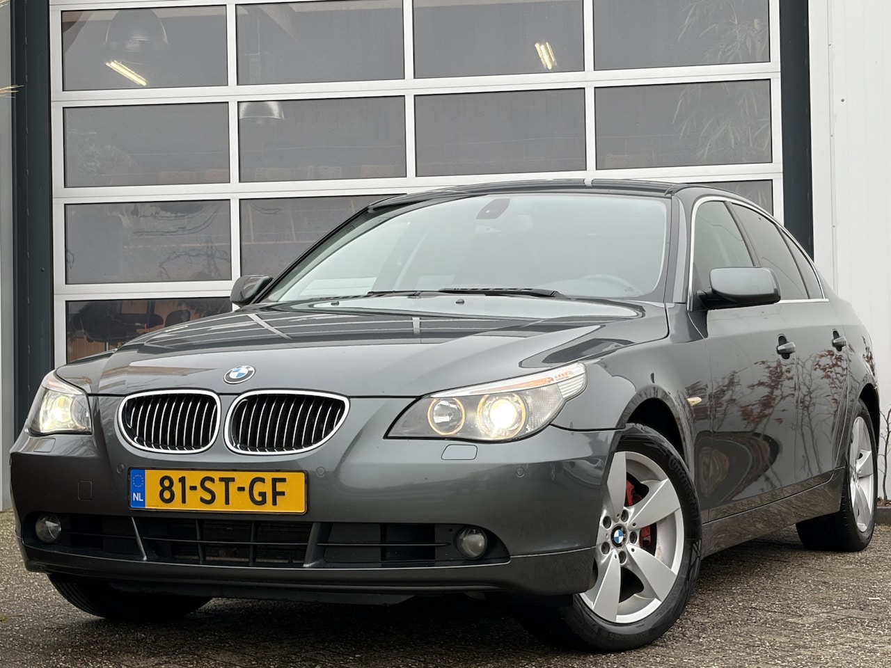 BMW 5-serie - 530xi Executive 259pk | Bi-xenon koplampen | Cruise control | Lichtmetalen velgen 17" | Pa - AutoWereld.nl