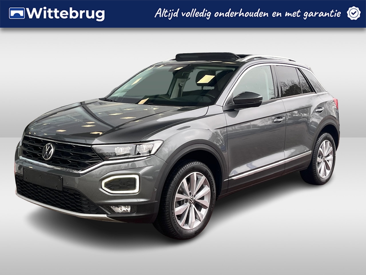 Volkswagen T-Roc - 1.5 TSI DSG Style / Panorama dak / Virtual cockpit / Led verlichting / Navigatie / Achteru - AutoWereld.nl