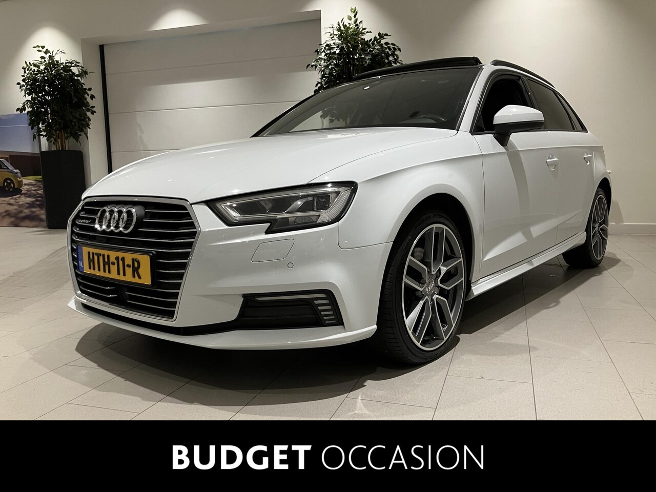 Audi A3 Sportback - 40 e-tron Advance Sport 225 PK | Automaat | S-Line Sportpakket | Panoramadak | Drive Selec - AutoWereld.nl