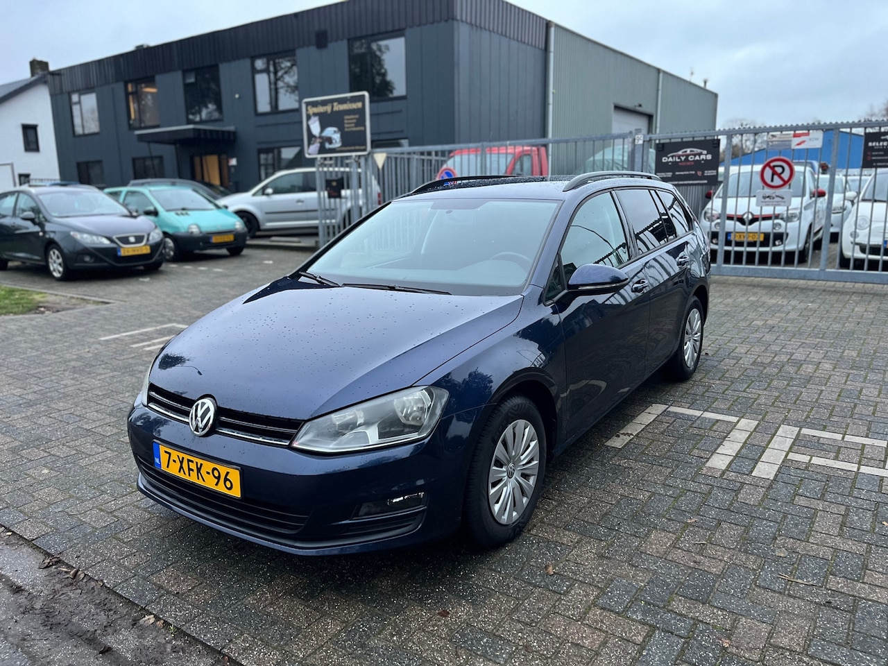 Volkswagen Golf Variant - 1.6 TDI Trendline | 1e Eigenaar | Navigatie | Cruise | Dealer onderhouden - AutoWereld.nl