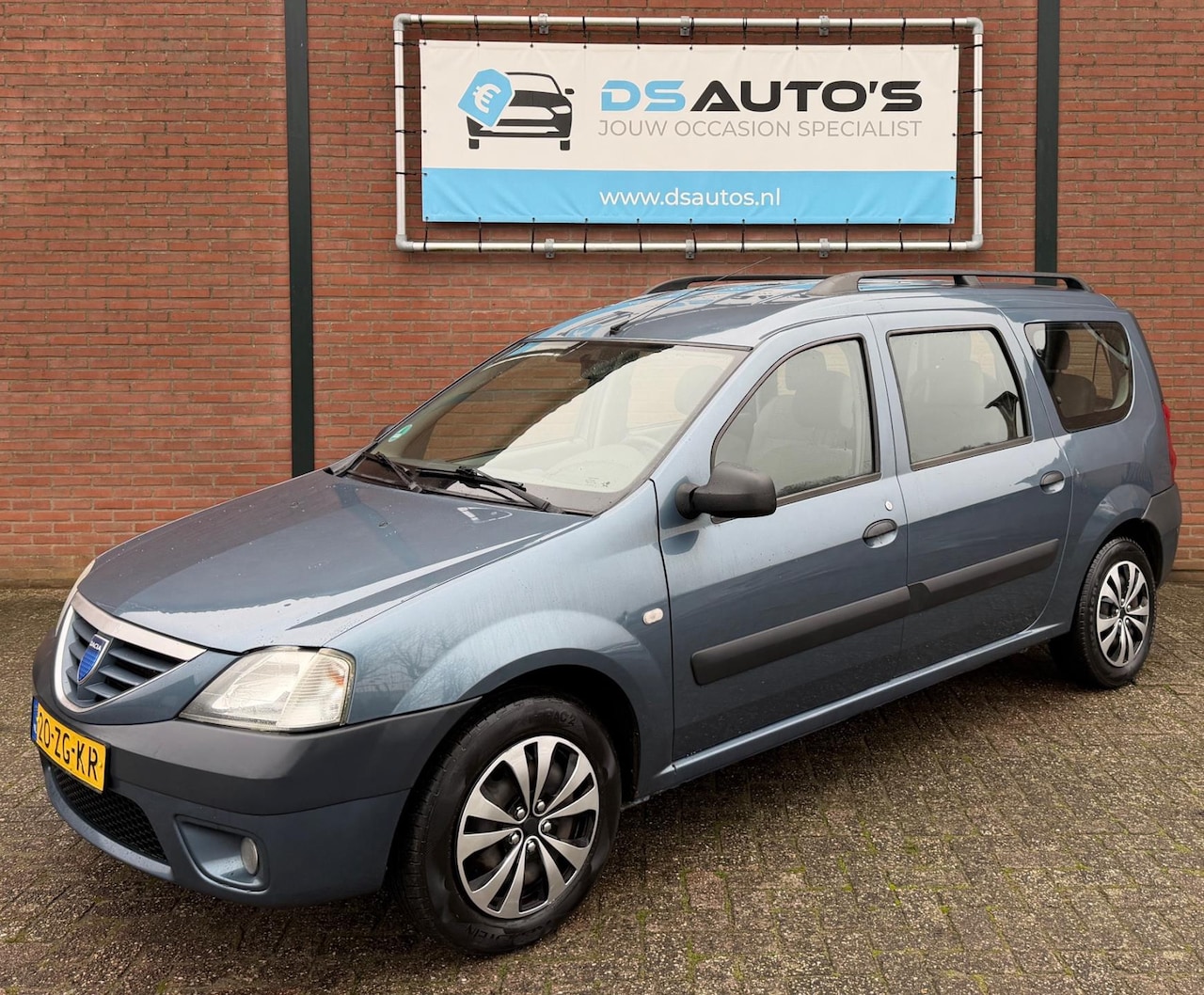 Dacia Logan MCV - 1.6-16V Lauréate 7p. 1.6-16V Lauréate 7p. - AutoWereld.nl