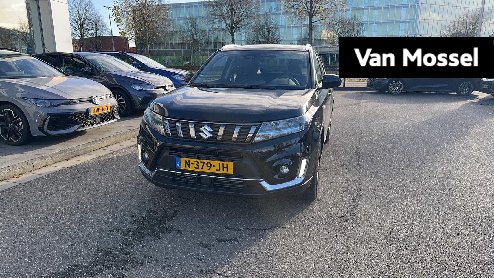 Suzuki Vitara - 1.4 Boosterjet 130 PK | Automaat | Trekhaak | Camera | Climate control | Stoelverwarming | - AutoWereld.nl