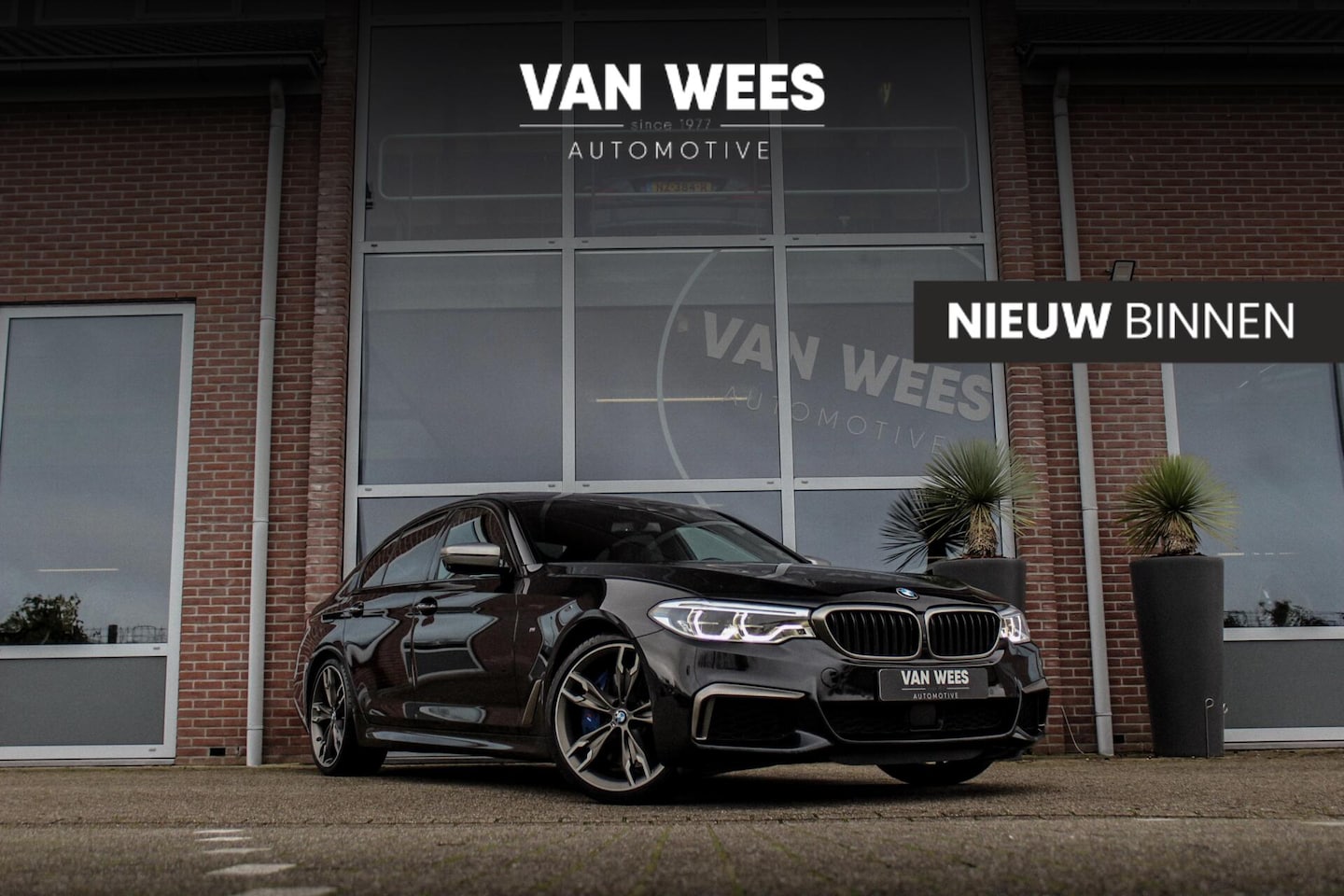 BMW 5-serie - BMW M550d xDrive High Executive | incl. BTW | 2e eigenaar | Stoelverwarming & -ventilatie - AutoWereld.nl