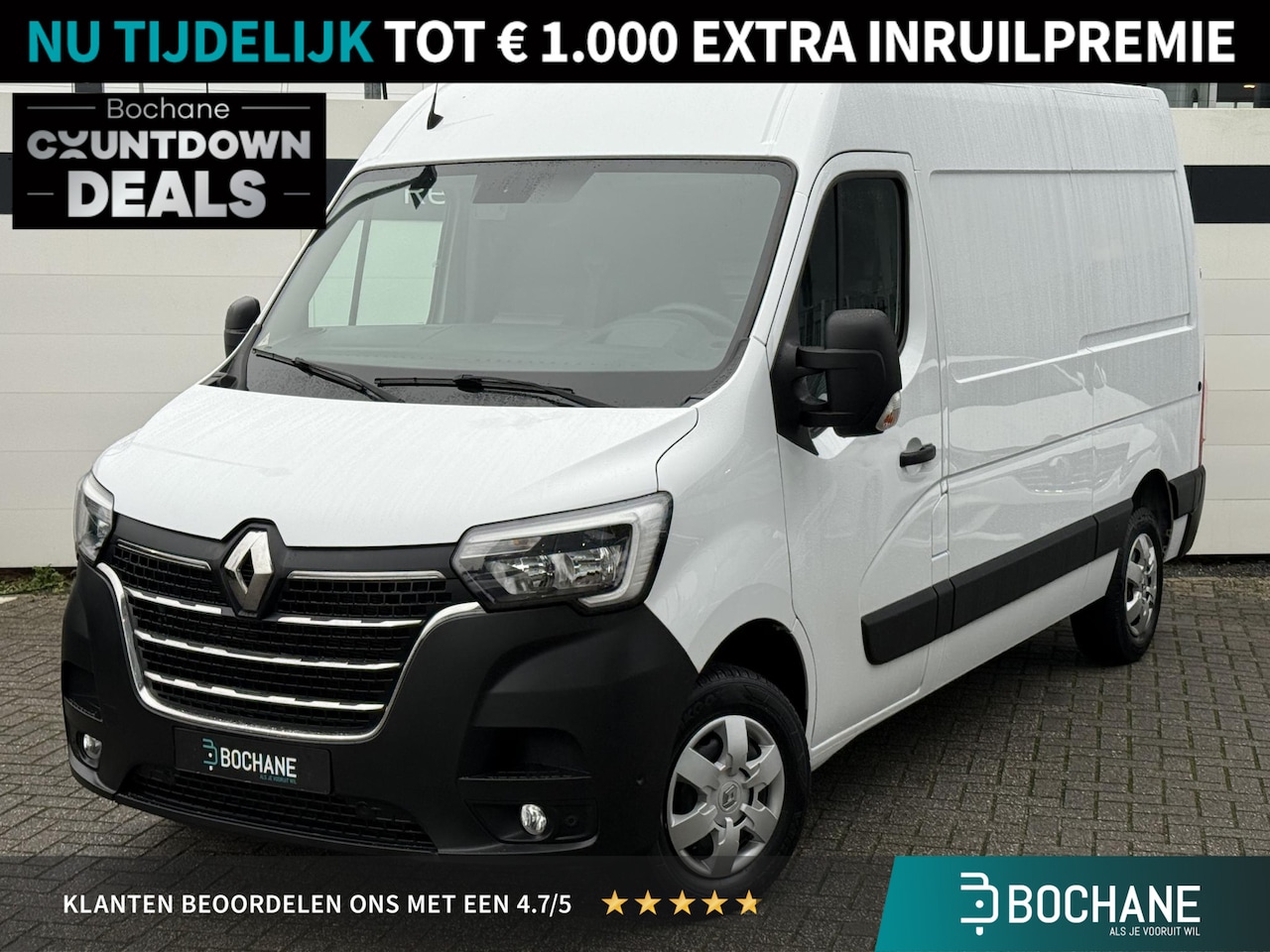 Renault Master - T33 2.3 dCi 135 L2H2 Work Edition | Trekhaak | Navigatie | Camera | Dealer Onderhouden - AutoWereld.nl