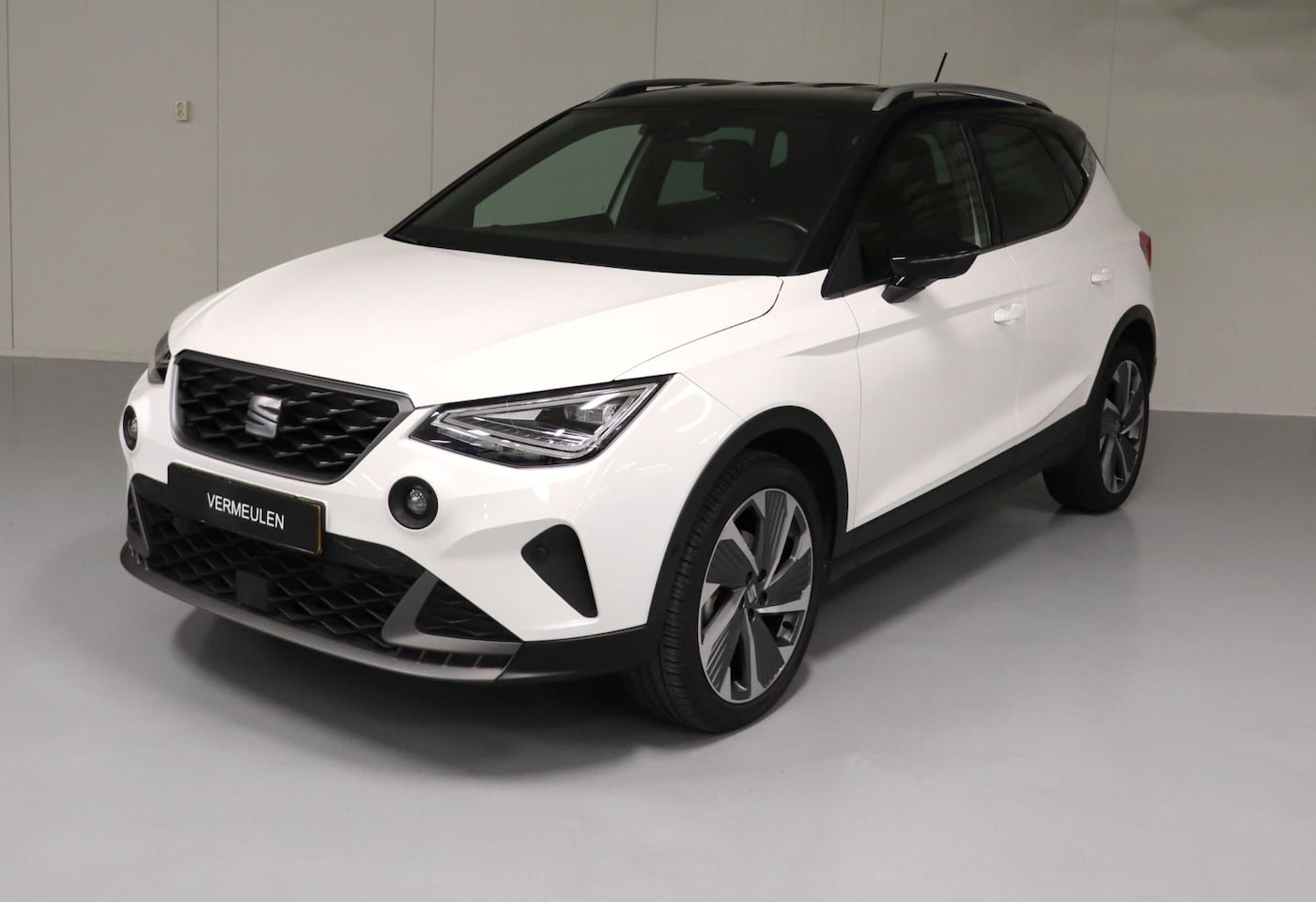 SEAT Arona - 1.0 TSI FR Business Connect 1.0 TSI FR Business Connect - AutoWereld.nl
