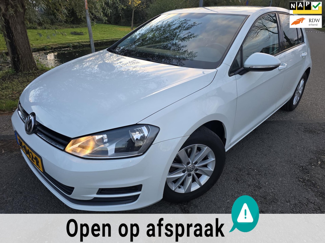 Volkswagen Golf - 1.2 TSI Edition/5drs/Airco/Trekhaak/Navi - AutoWereld.nl
