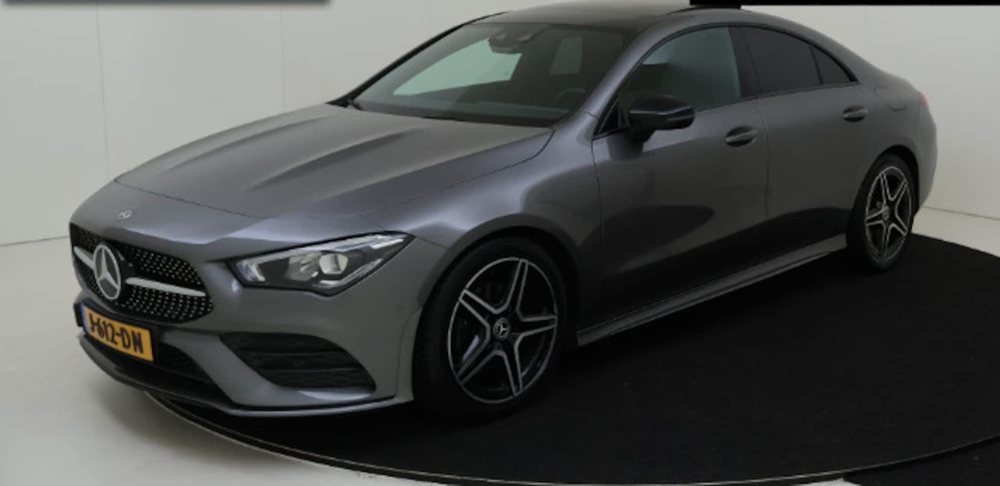 Mercedes-Benz CLA-Klasse - 180 Business Solution AMG /Panoramadak / Night pakket/ 18 Inch - AutoWereld.nl