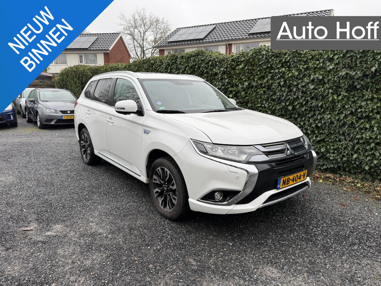 Mitsubishi Outlander - 2.0 PHEV Prestige | Leer | Schuifdak | Navi | Autom. Airco | Cruise Control | Stoel + Stuu - AutoWereld.nl