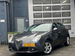 Alfa Romeo Giulietta - 1.4 T Distinctive | Clima | Navi | Camera | N.A.P