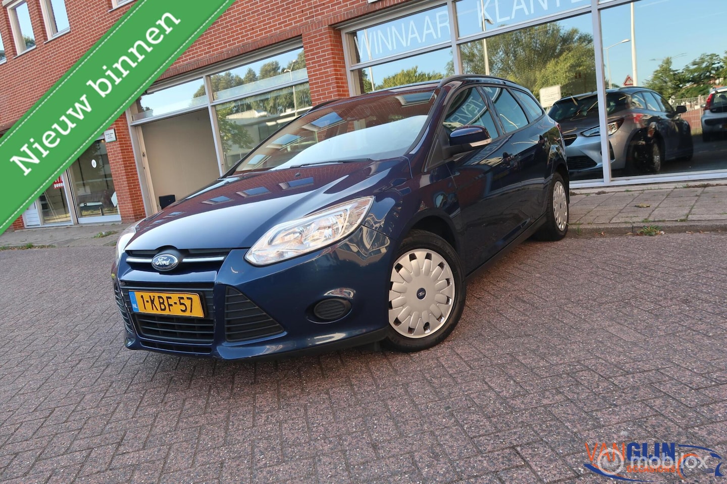 Ford Focus Wagon - 1.6 TDCI ECOnetic Lease Titanium Airco Navi - AutoWereld.nl