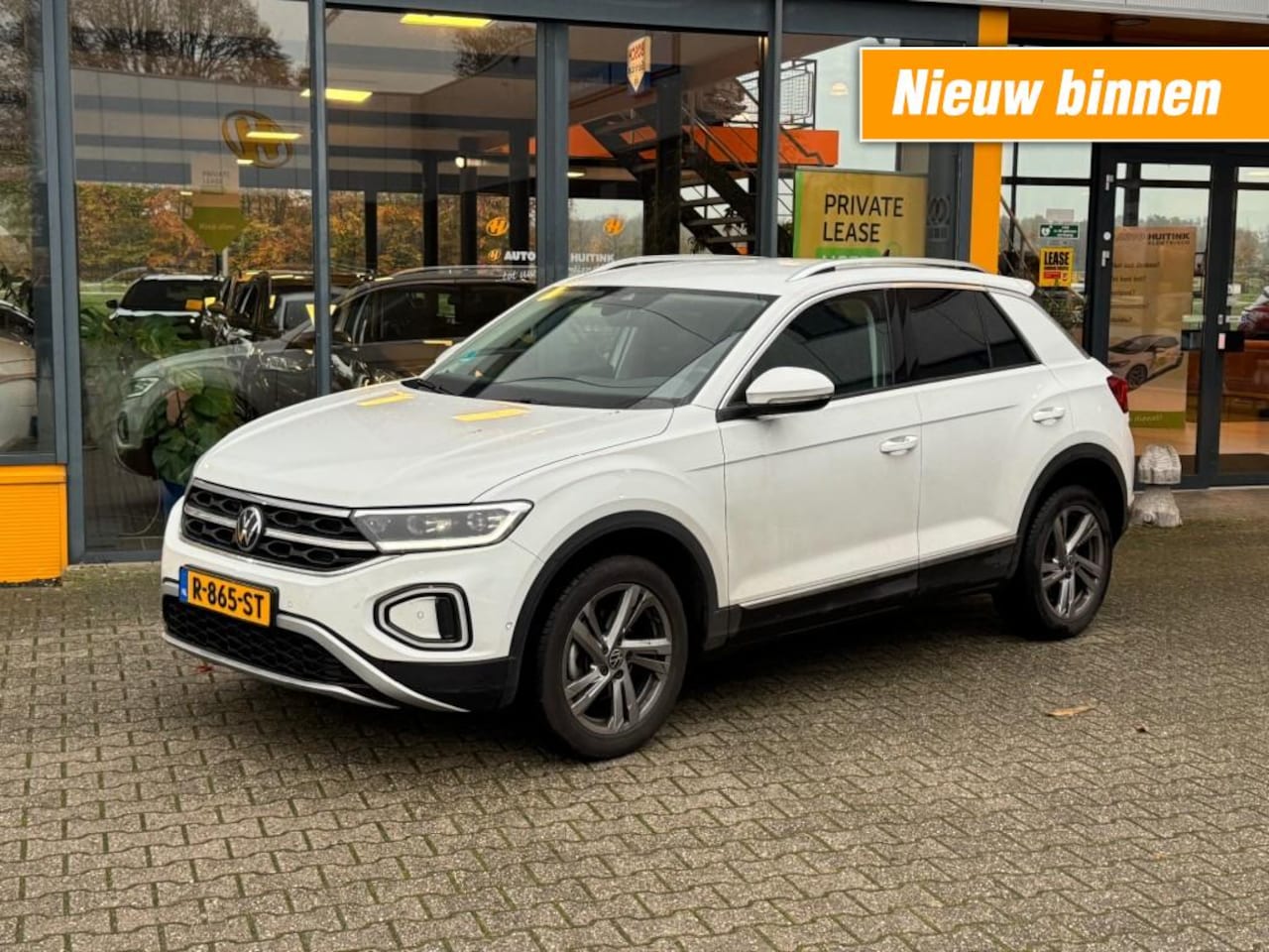 Volkswagen T-Roc - 1.0 TSI Style - adaptive cruise - climate control - digital cockpit - AutoWereld.nl