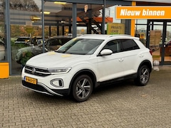 Volkswagen T-Roc - 1.0 TSI Style - adaptive cruise - climate control - digital cockpit