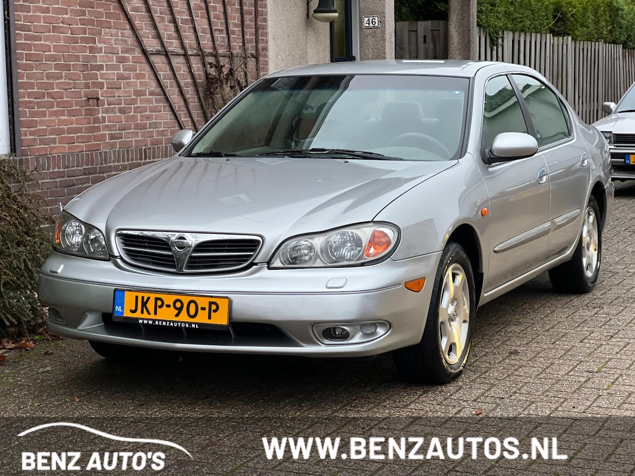 Nissan Maxima QX - 2.0 V6 Elegance Automaat/Youngtimer/LederBek - AutoWereld.nl