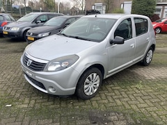 Dacia Sandero - black line 1.2 16V 75 Betreft Duitse auto