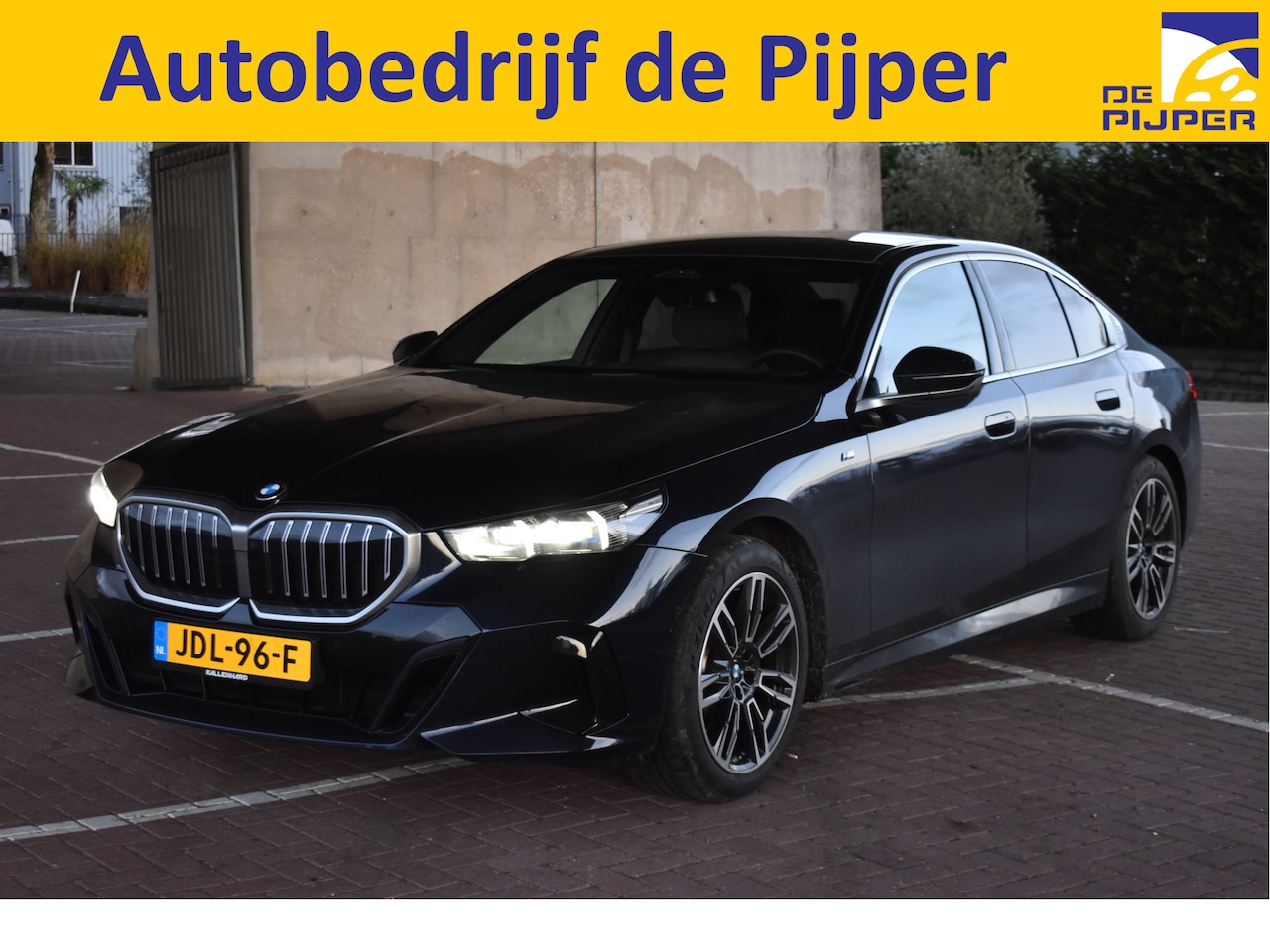 BMW 5-serie - 520i M-Sport Comfort pack | Vol | Pano.dak | Harman/Kardon | Keyless | Memory stoelen | 36 - AutoWereld.nl