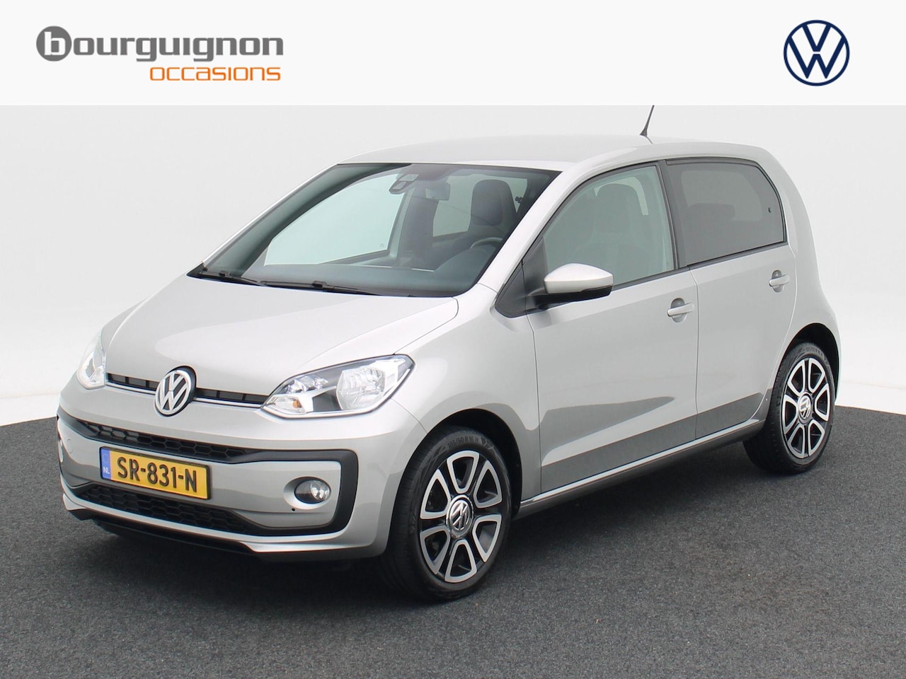 Volkswagen Up! - 1.0 BMT high up! | Privacy Glas | Cruise Control | Bluetooth | Camera | Airco | 16 inch | - AutoWereld.nl
