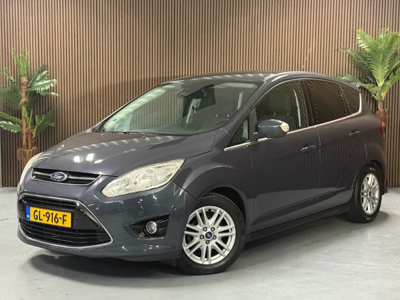 Ford C-Max - 1.0 Ambiente D.Riem vervangen - AutoWereld.nl