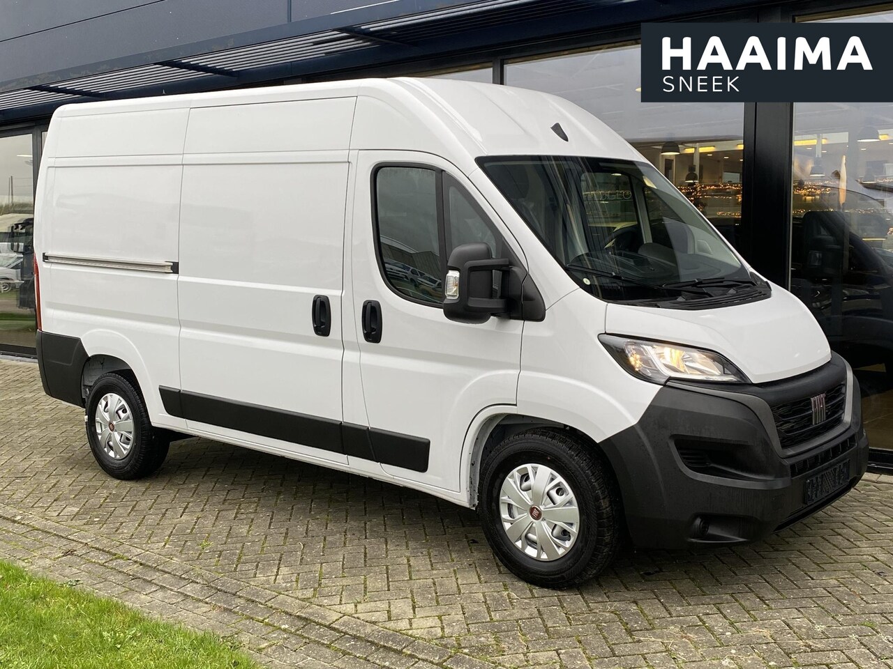 Fiat Ducato - 35 2.2D 180pk Automaat L2H2 Fiat Ducato 35 2.2 MultiJet L2H2 ramen | VOORRAAD | Snel lever - AutoWereld.nl