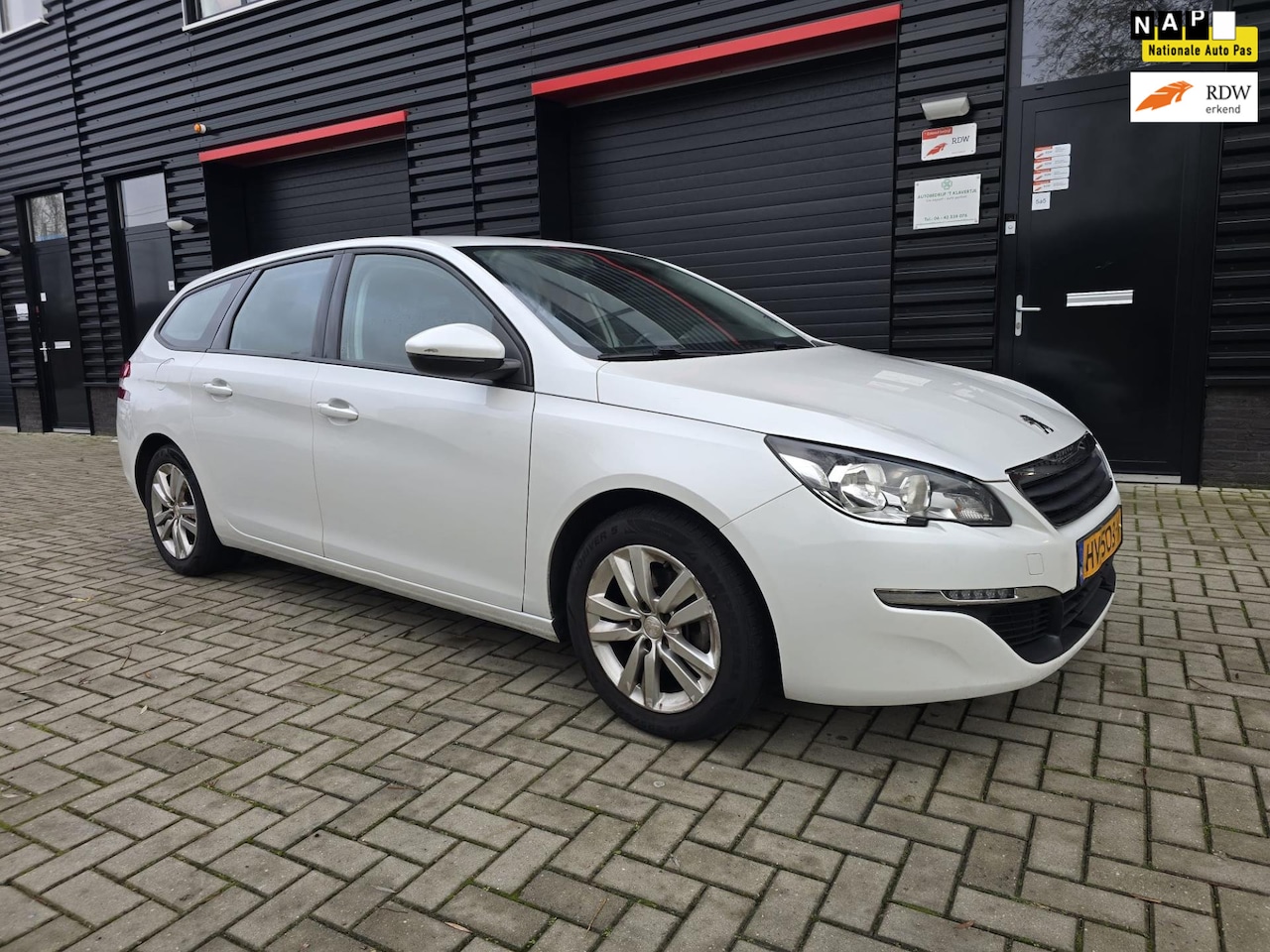 Peugeot 308 SW - 1.6 BlueHDI Blue Lease Pack / NAVI / CLIMA / LED / PDC / CRUISE CONTROL - AutoWereld.nl