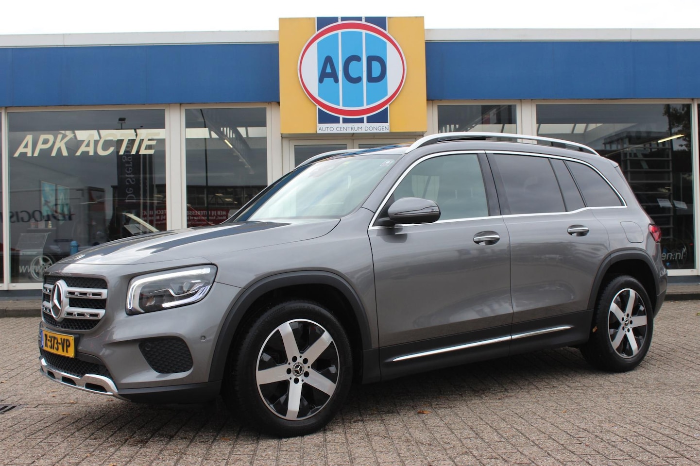 Mercedes-Benz GLB - 200 Business Solution Luxury 7p. | Orig. NL | PanoramaDak |Trekhaak | - AutoWereld.nl