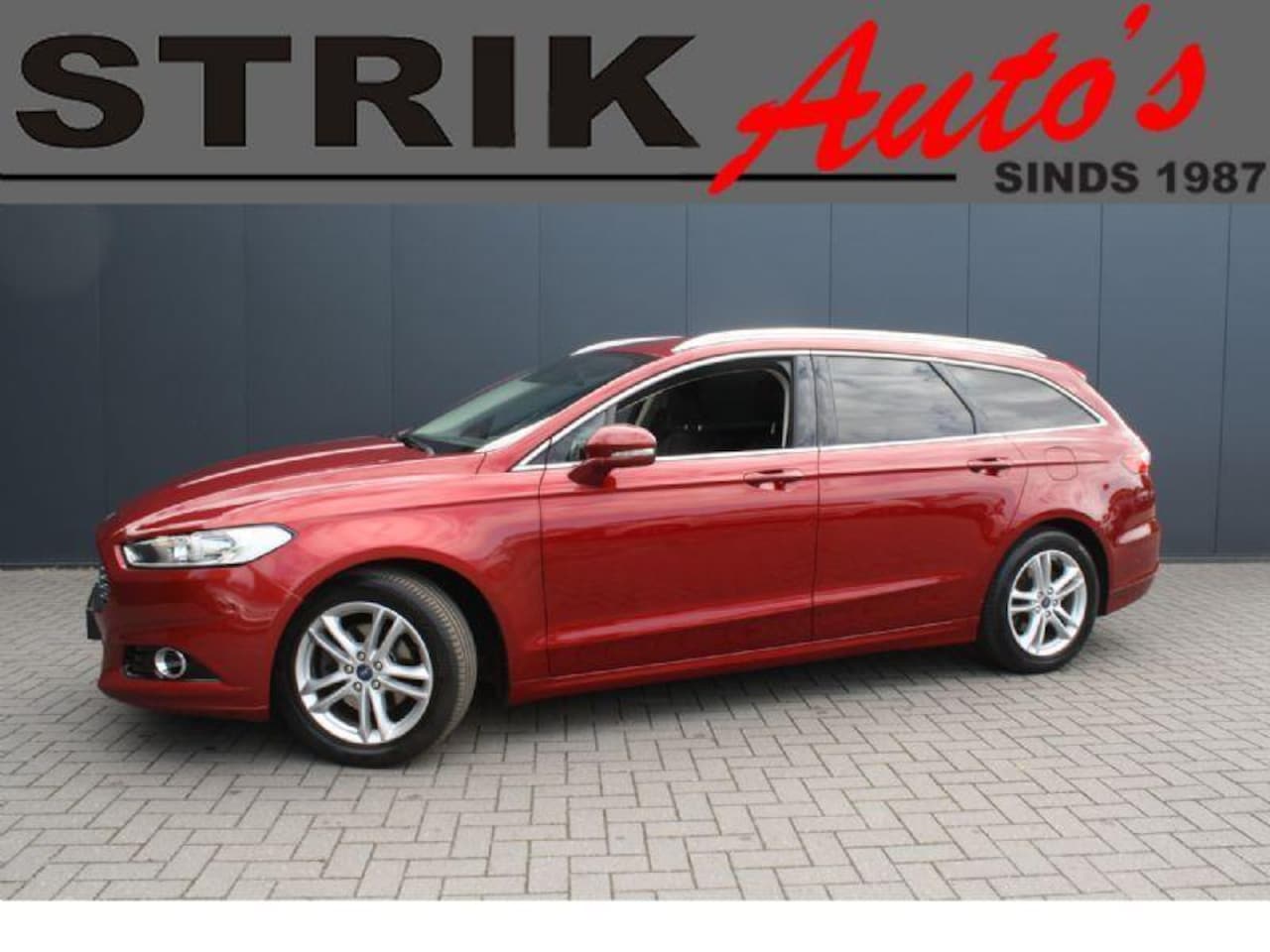 Ford Mondeo Wagon - 1.5 Titanium - LEDER - TREKHAAK - NAVIGATIE - CAMERA - AutoWereld.nl