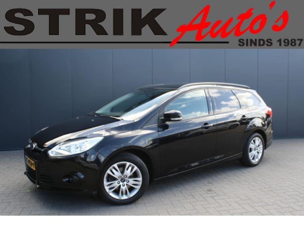 Ford Focus - 1.0 EcoBoost Titanium - AIRCO - TREKHAAK - PDC - AutoWereld.nl