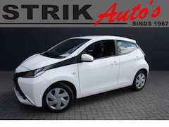Toyota Aygo - 1.0 VVT-i x-play - 1e EIGENAAR - AUTOMAAT- AIRCO - CAMERA