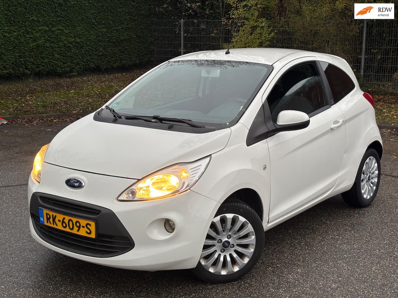 Ford Ka - 1.2 Cool & Sound | Nieuwe APK | Airco | El. Ramen | Onderhoudshistorie | Lage KM! | Rijdt - AutoWereld.nl