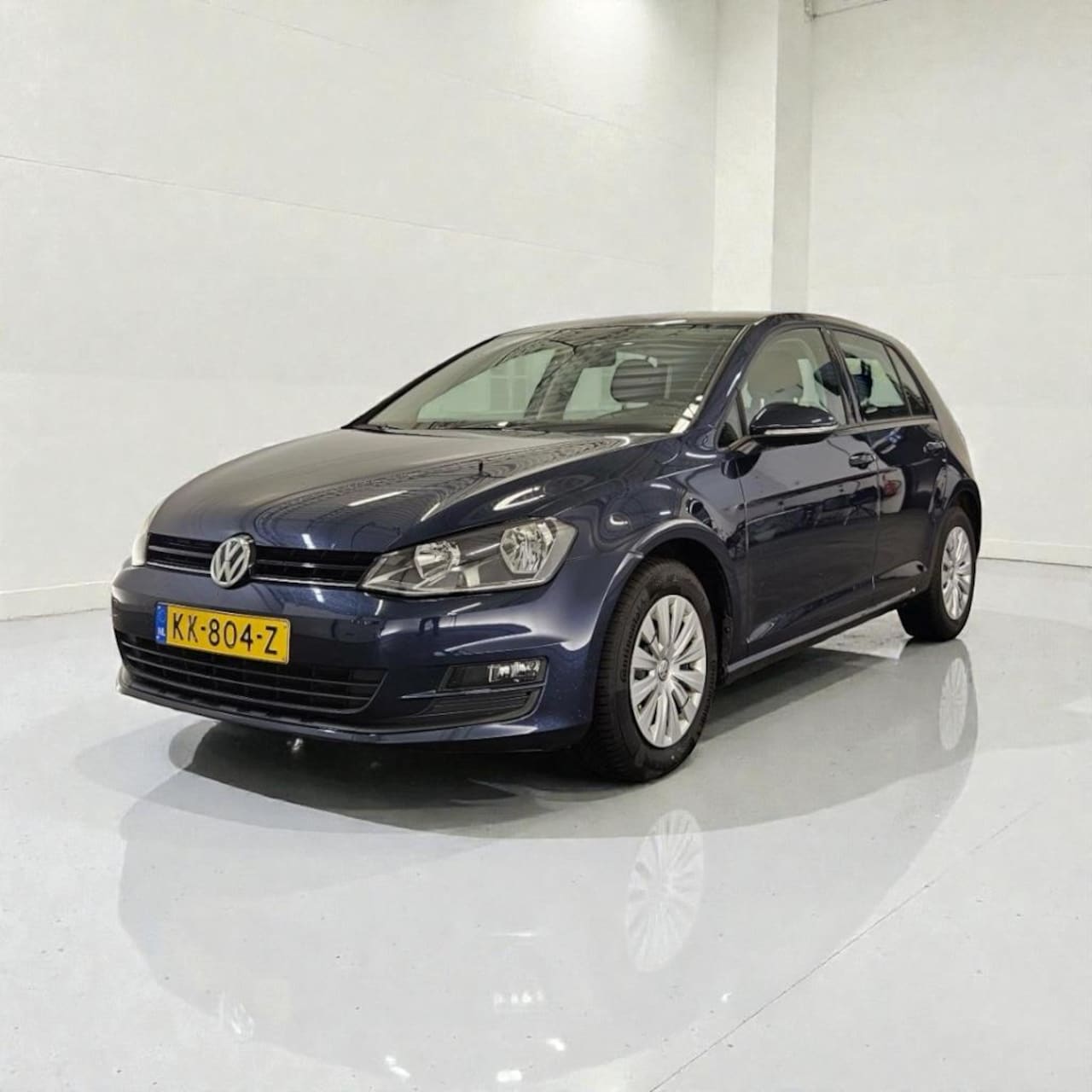 Volkswagen Golf - 1.6 TDI Trendline LAGE KM NAP - AutoWereld.nl