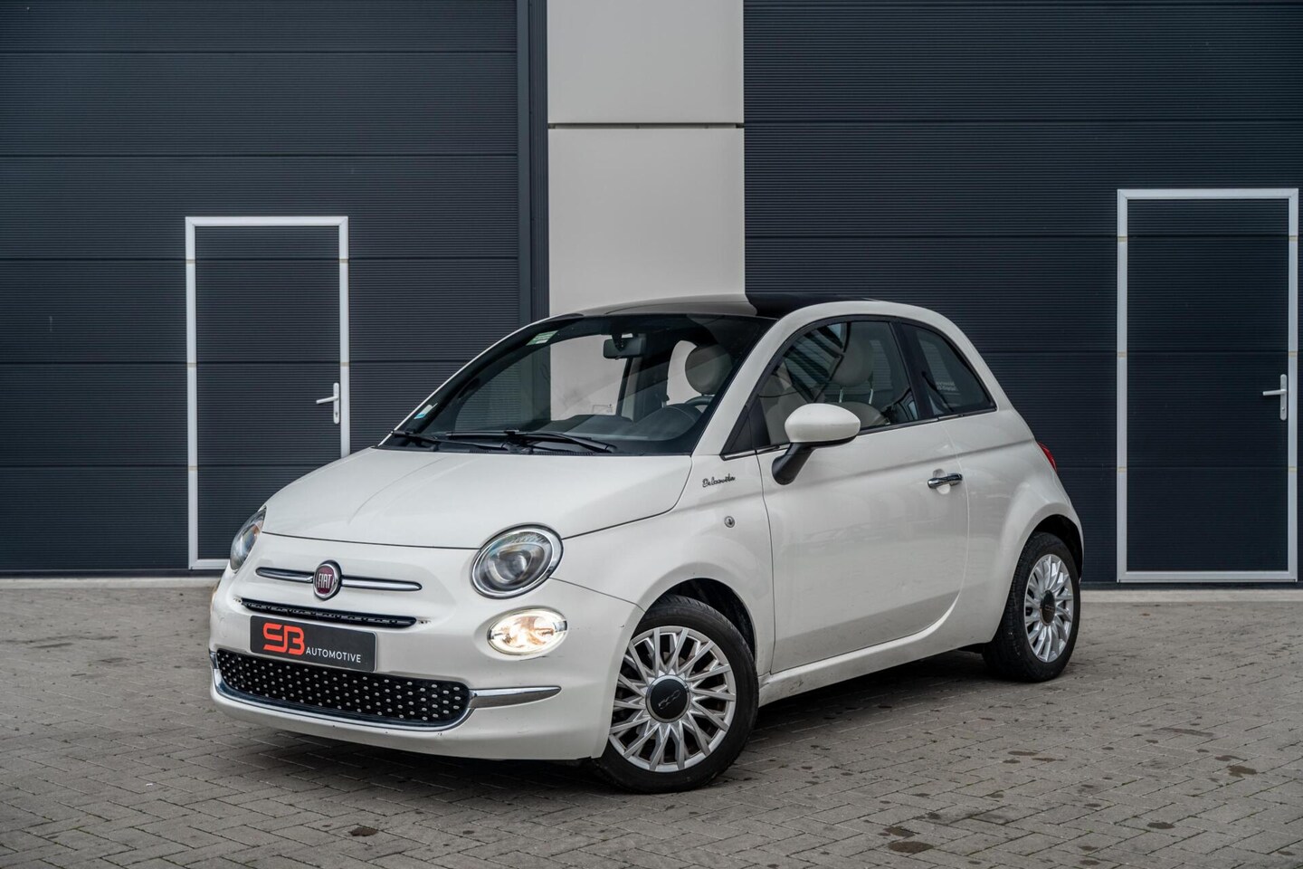 Fiat 500 - 1.0 Hybrid Launch Edition Leder|Navi|Airco|Pano! - AutoWereld.nl