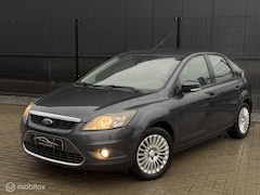 Ford Focus - 1.8 Titanium |KEYLESS|AIRCO|NAVI|CRUISE|PDC|NAP