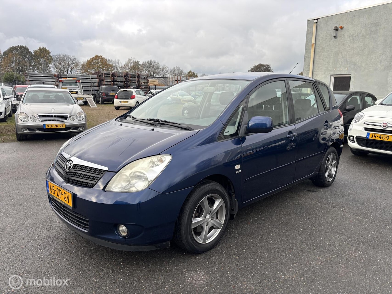 Toyota Corolla Verso - 1.8 VVT-i Linea Terra 1.8 VVT-i Linea Terra - AutoWereld.nl