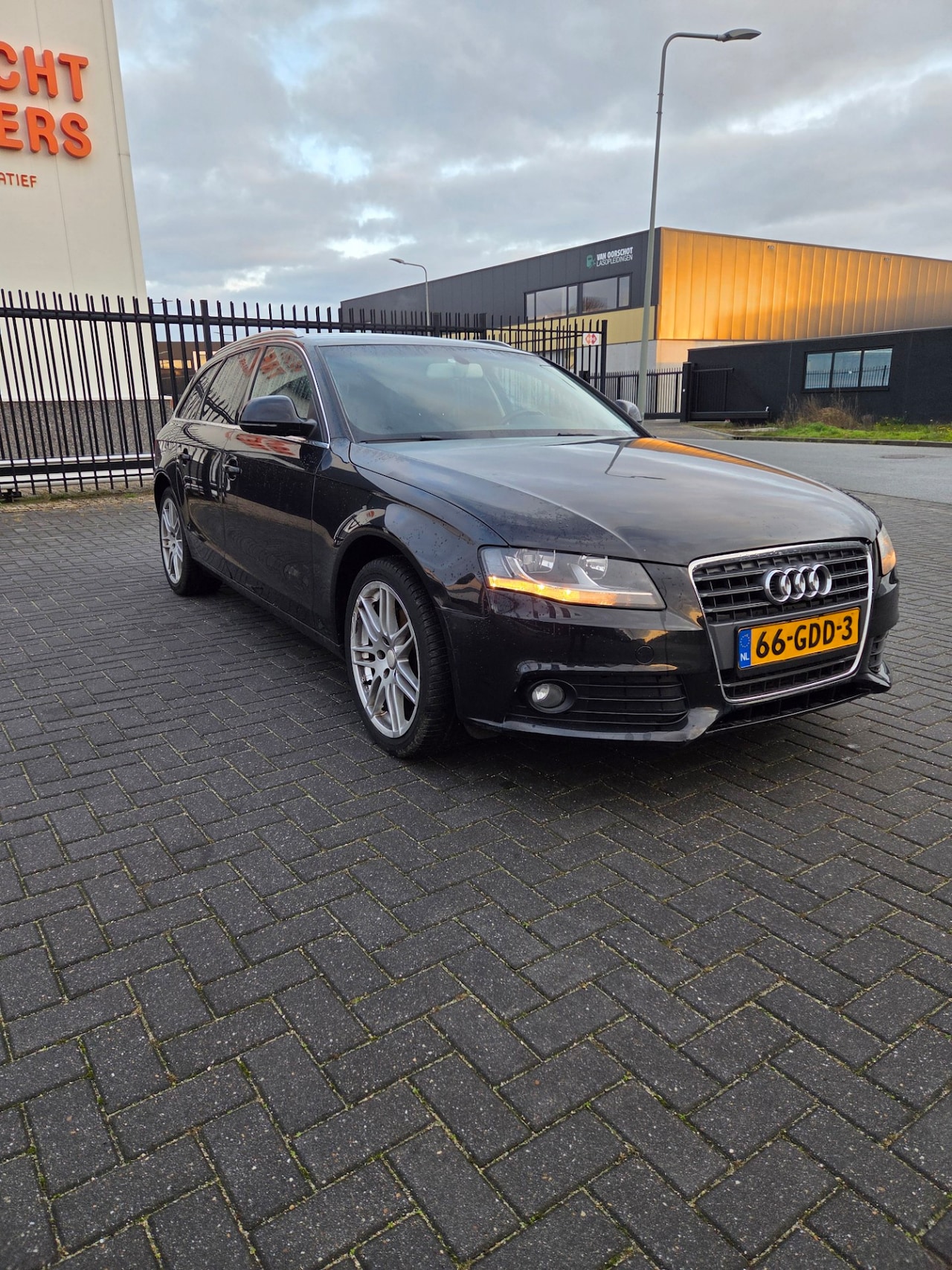 Audi A4 Avant - 1.8 TFSI Pro Line Business 1.8 TFSI Pro Line Business - AutoWereld.nl