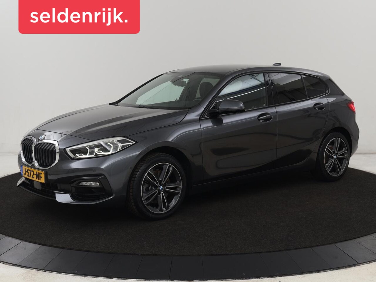 BMW 1-serie - 118i Executive | Sport Line | Camera | Carplay | Sportstoelen | Live Cockpit | Navigatie | - AutoWereld.nl