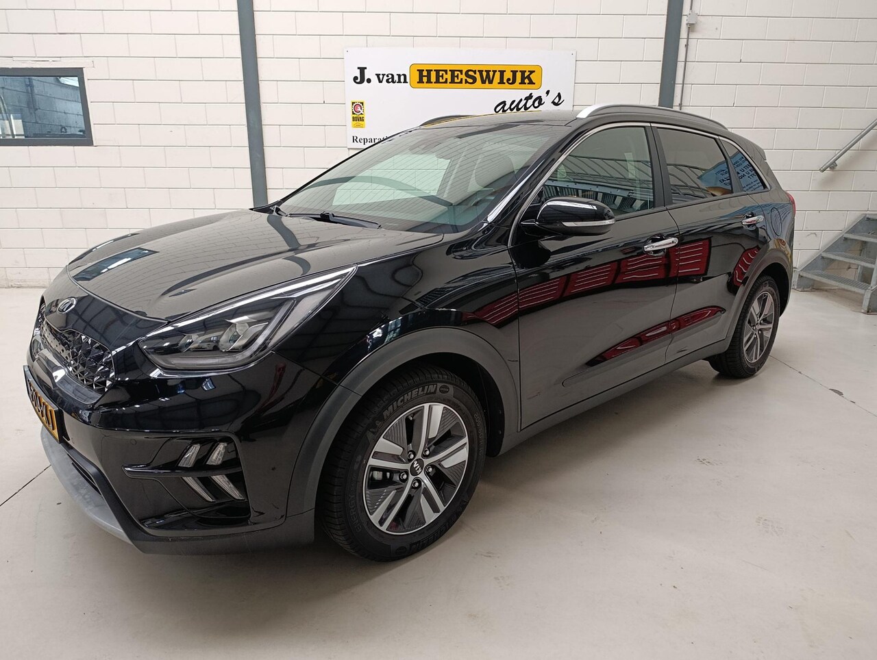 Kia Niro - 1.6 GDi Hybrid DynamicPlusLine Leder | Stoel + Stuurverwarming | Keyless | Navi | Camera. - AutoWereld.nl