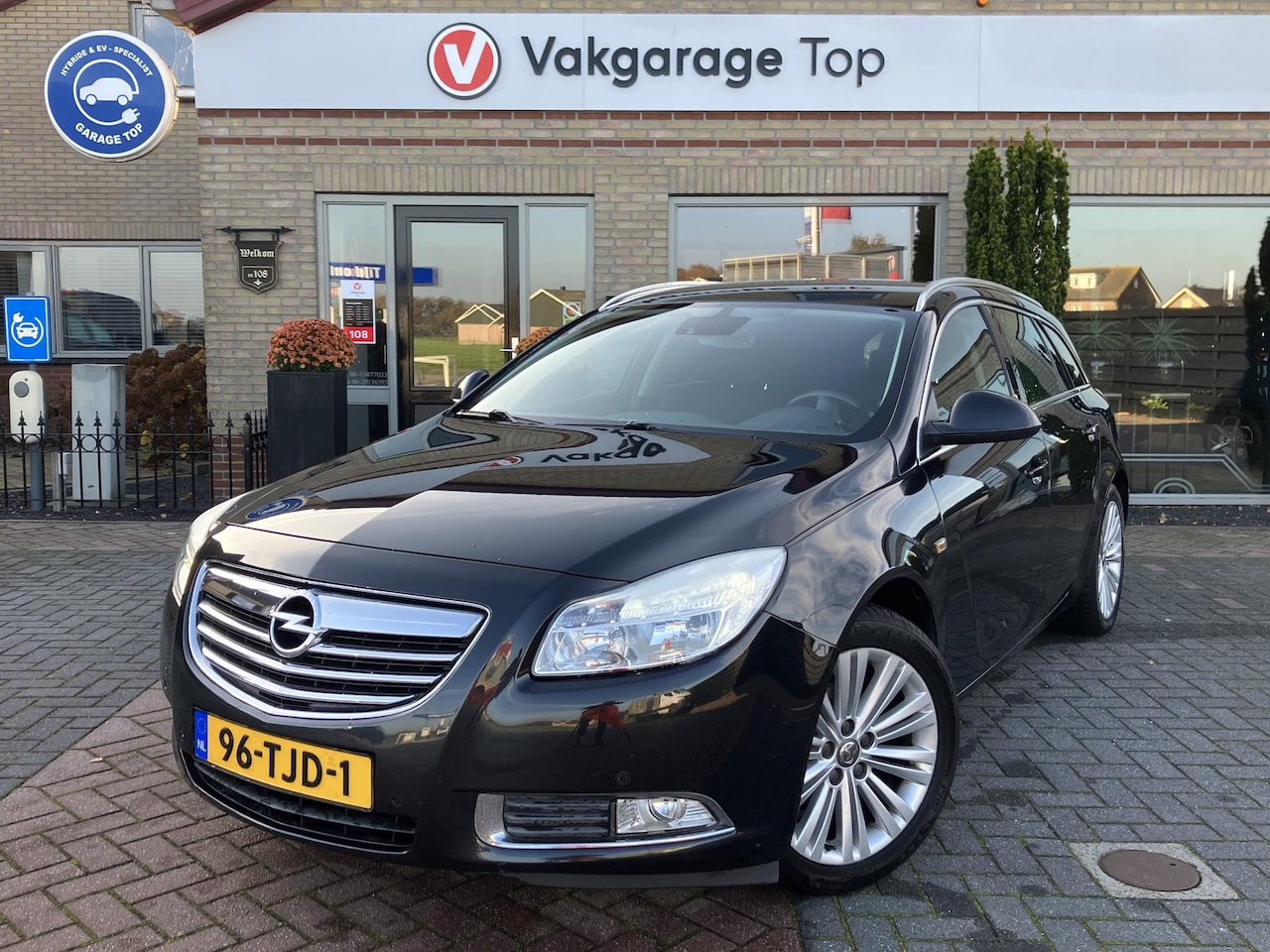 Opel Insignia Sports Tourer - 1.4 Turbo | Trekhaak | Navi | NAP | 100% onderhouden - AutoWereld.nl