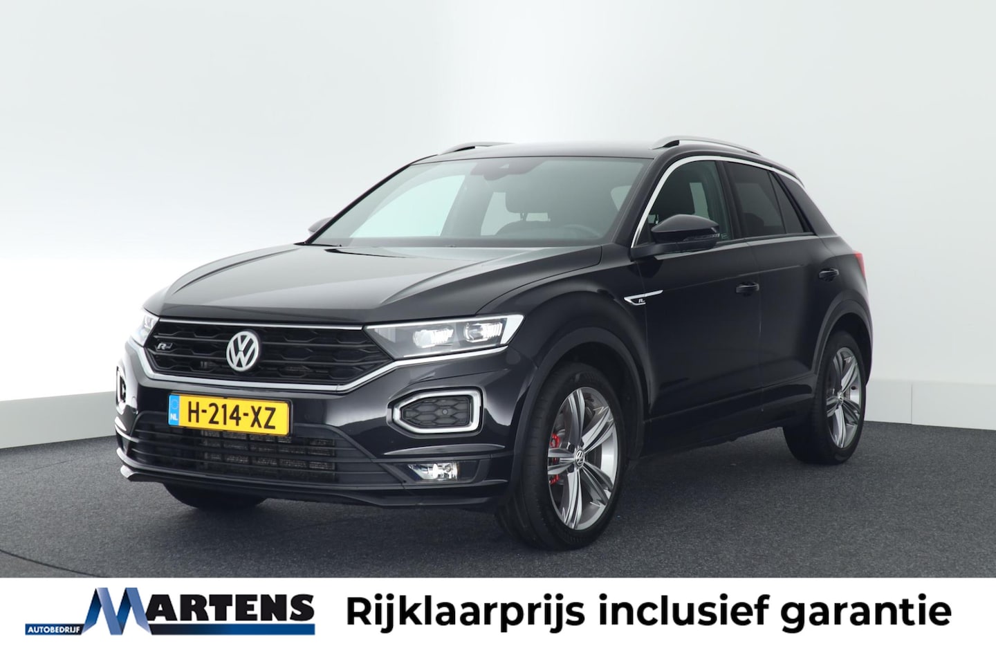 Volkswagen T-Roc - 1.5 TSI 150pk DSG R-Line Sport Trekhaak Camera Keyless Led Virtual Cockpit Navigatie - AutoWereld.nl