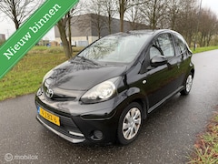 Toyota Aygo - 1.0 VVT-i Aspiration*AUTOMAAT*SCHERM*1E EIGENAAR