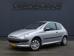 Peugeot 206 - 1.6-16V XT AUTOMAAT