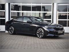 BMW 5-serie - 520i M-Sport