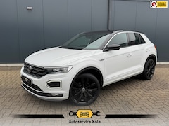 Volkswagen T-Roc - 1.5 TSI Automaat R-Line * Camera * Side Assist * Virtual Cockpit * Stoelverwarming