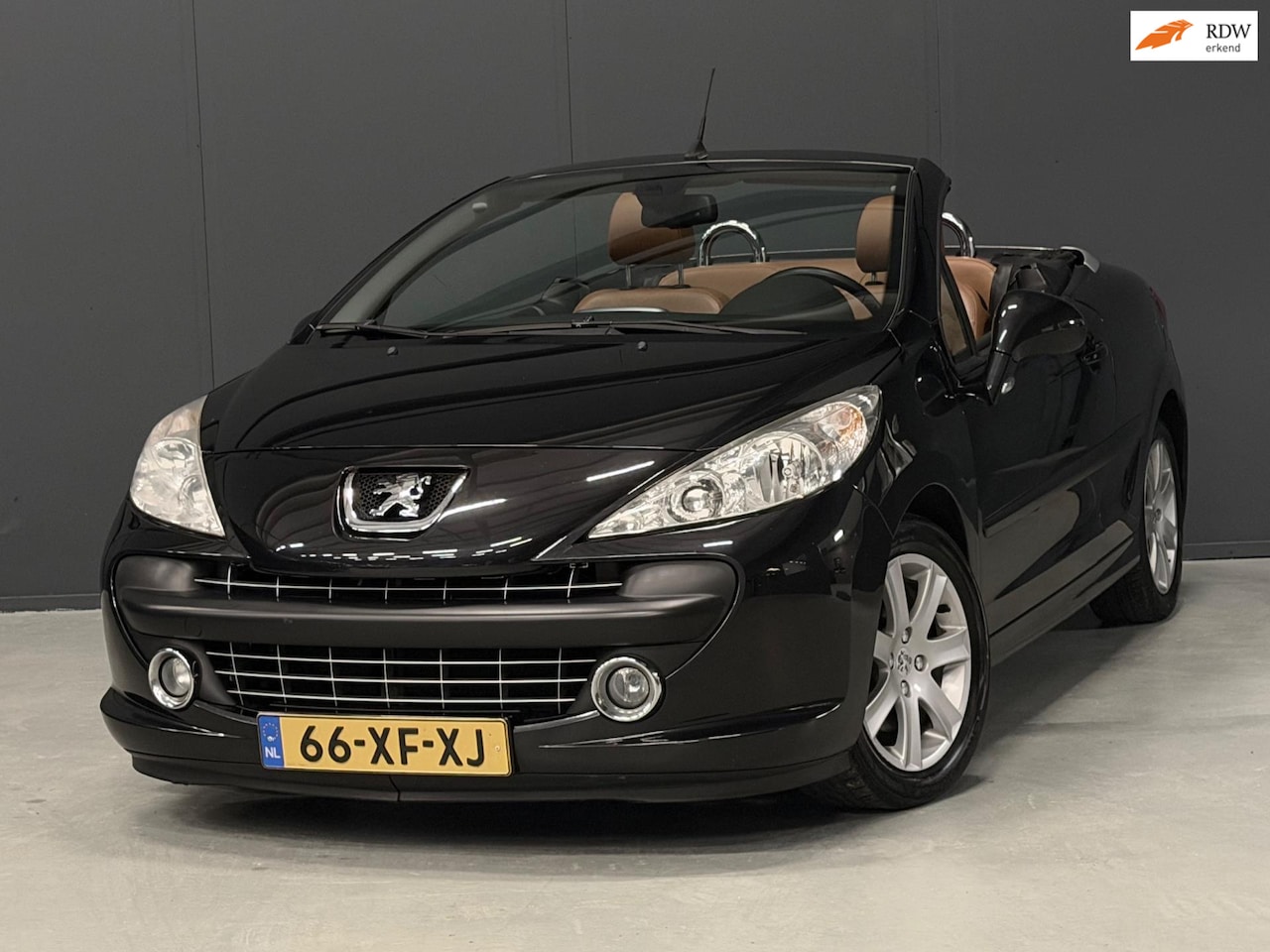 Peugeot 207 CC - 1.6 VTi Première CABRIO/COUPE LEDER/STOELVERW/AIRCO | KEURIGE AUTO - AutoWereld.nl