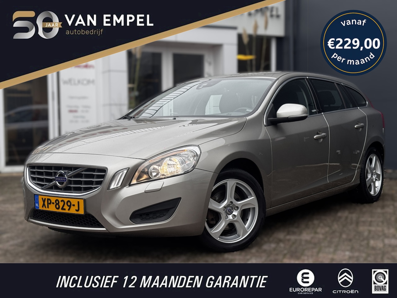 Volvo V60 - 1.6 T4 Kinetic | 180 PK | Automaat | Trekhaak | Climate Control | Stoelverwarming | Naviga - AutoWereld.nl
