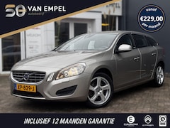Volvo V60 - 1.6 T4 Kinetic | 180 PK | Automaat | Trekhaak | Climate Control | Stoelverwarming | Naviga