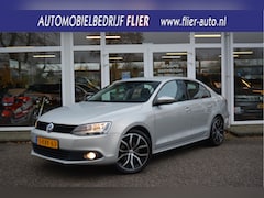 Volkswagen Jetta - 1.2 TSI Trendline | CarPlay | Trekhaak | Camera | LM | ML |