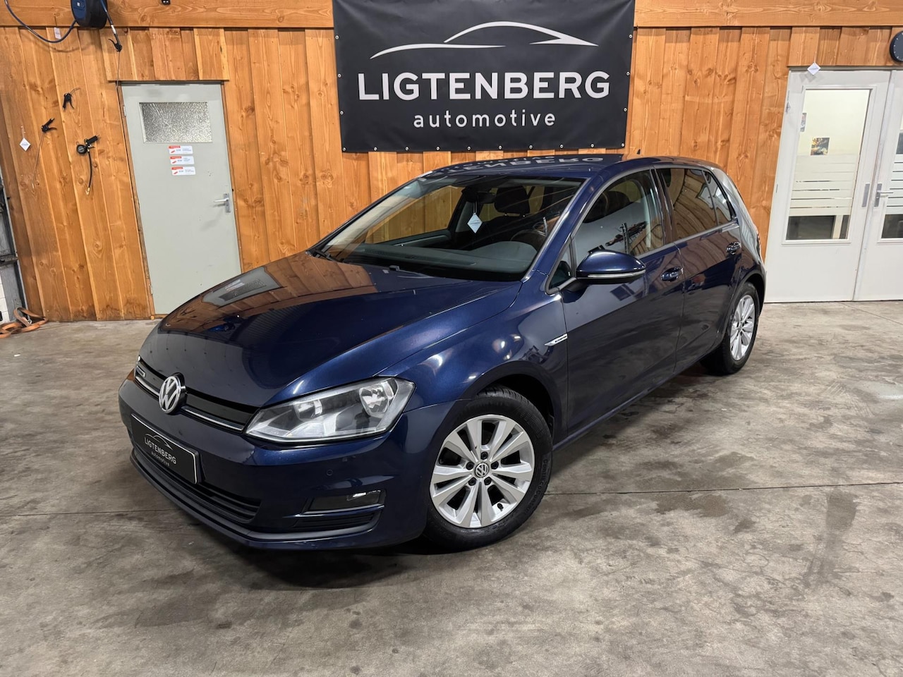 Volkswagen Golf - 1.0 TSI Comfortline / 1 EIGENAAR / DEALER ONDERHOUDEN / COMFORTLINE - AutoWereld.nl
