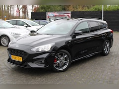 Ford Focus Wagon - 1.0 EcoBoost Hybrid 125pk ST Line X Business Wagon, Trekhaak, Winterpack