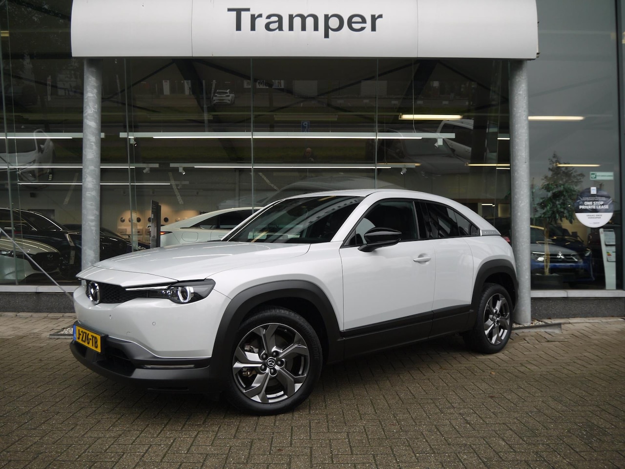 Mazda MX-30 - E-SkyActiv 145 First Edition 36 kWh|Rijklaar - AutoWereld.nl