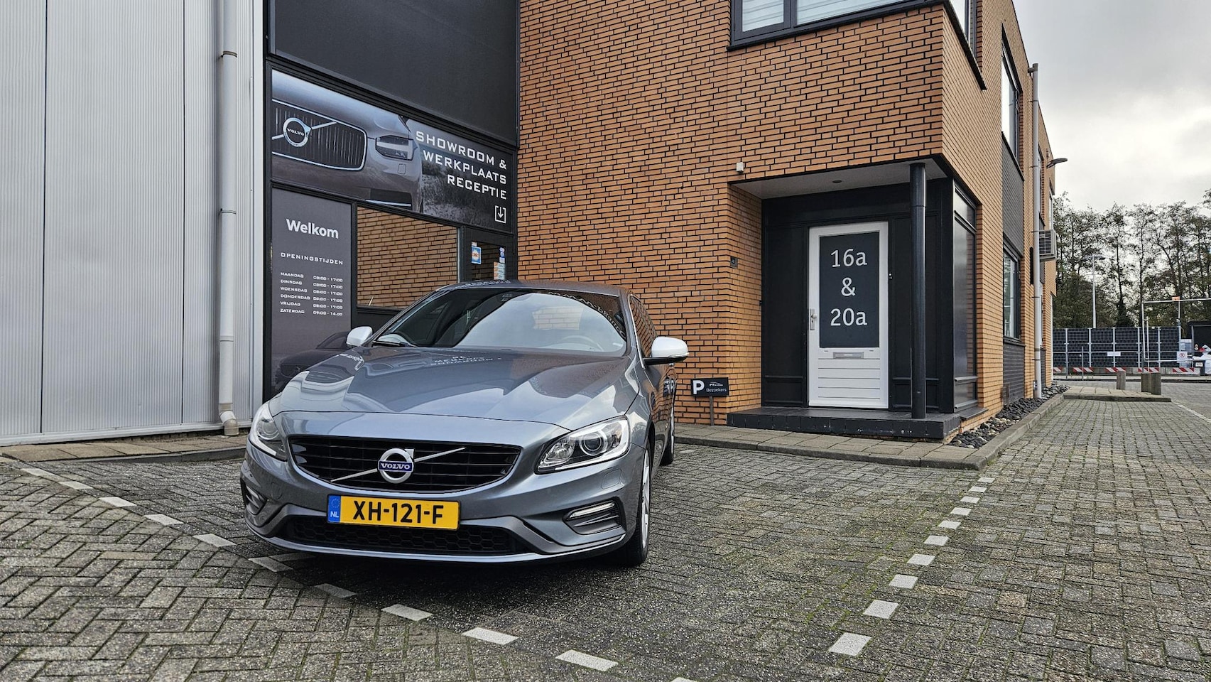 Volvo V60 - 2.0 T4 Business Sport 2.0 T4 Business Sport - AutoWereld.nl
