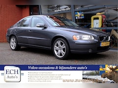 Volvo S60 - 2.4 140 pk Drivers Edition, Leer, Navi, Xenon, 17 inch